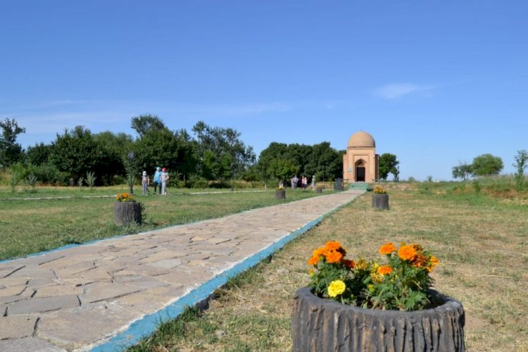 В Казахстане возведут визит-центр мавзолея дочери Яссауи