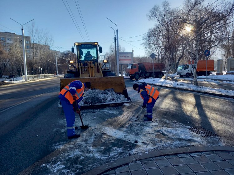 Казахстанские ученые создали ледокол для безопасной чистки дорог