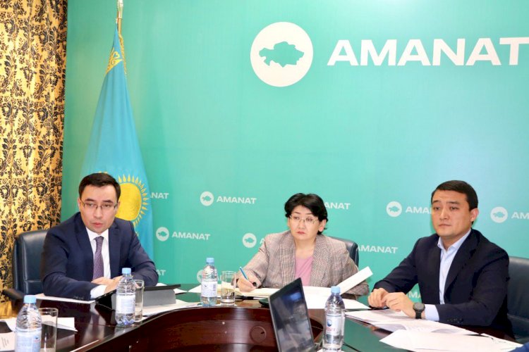 В Алматы рассмотрели итоги реализации предвыборной программы партии AMANAT за 2021 год