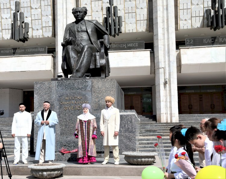 Международный день памятников отметили в Алматы