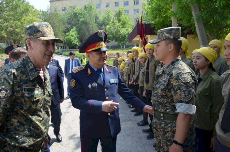 Глава МВД посетил подразделение Нацгвардии в Шымкенте