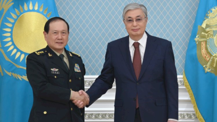 Президент Казахстана принял министра обороны Китая