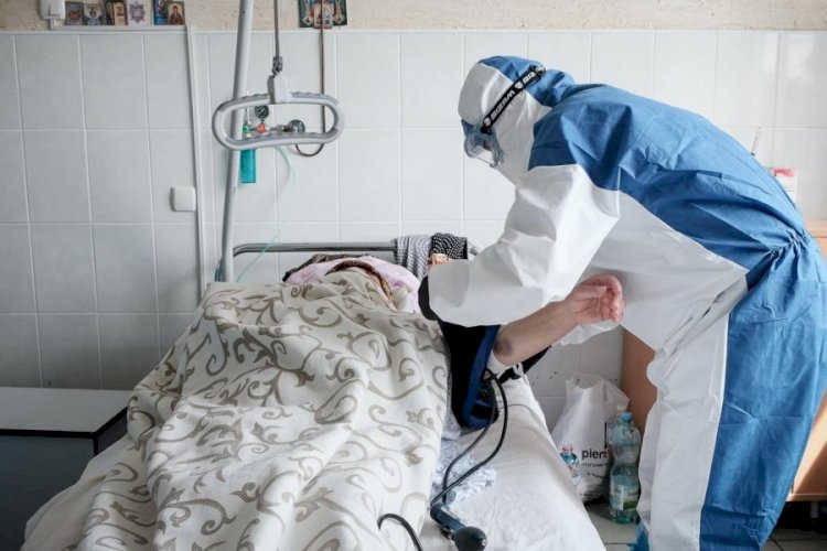 В Казахстане лечение от коронавируса продолжает получать 2201 человек