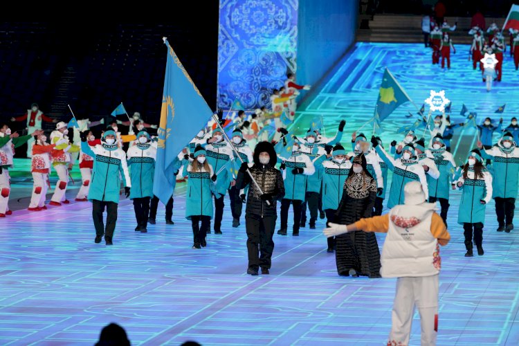 Костюмы казахстанских знаменосцев на ОИ в Пекине вошли в коллекцию «Культурное наследие МОК»