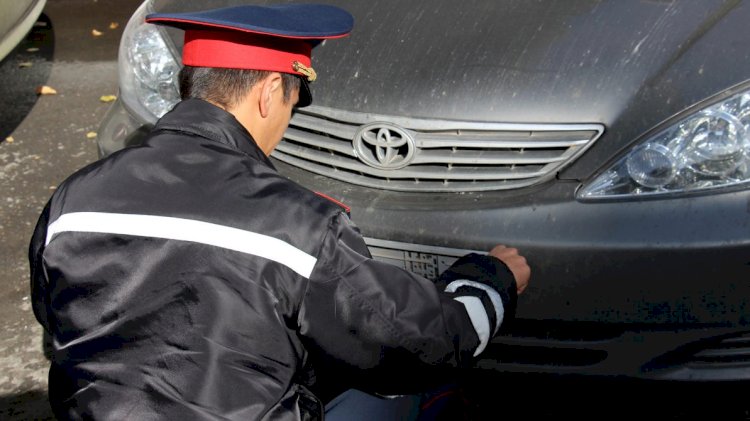 В Алматы водителей автомашин с подложными госномерами вносят в спецбазу нарушителей