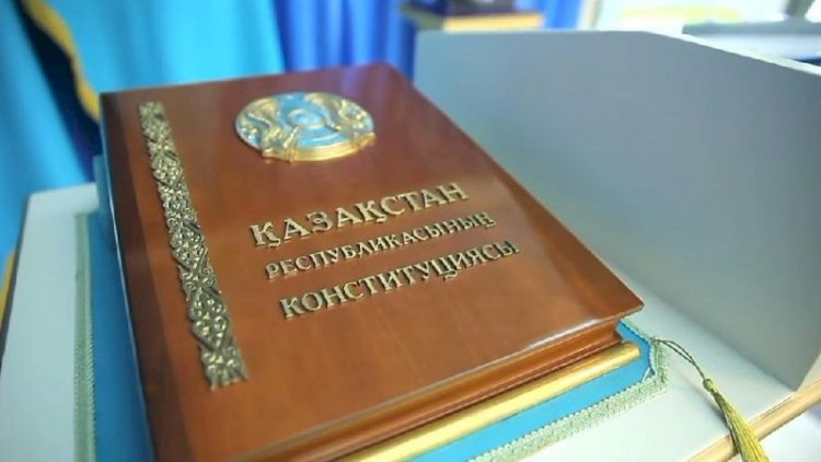 За поправки в Конституцию Казахстана проголосовали 77,18% граждан