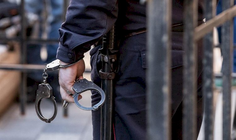 В Шымкенте задержали подозреваемых в краже оружия во время беспорядков в Алматы