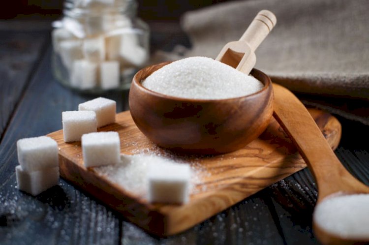 Еще 100 тыс. тонн сахара запросил Казахстан у других стран