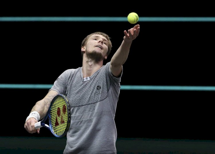 Александр Бублик вышел в 1/4 финала турнира АТР 250 в Истбурне