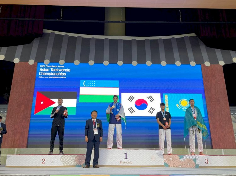 Казахстанцы завоевали восемь медалей на чемпионате Азии по таеквондо