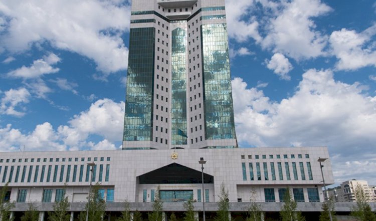 Депутаты Парламента Казахстана ушли на каникулы