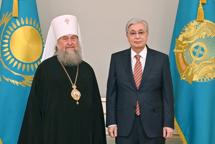 Президент принял митрополита Астанайского и Казахстанского Александра
