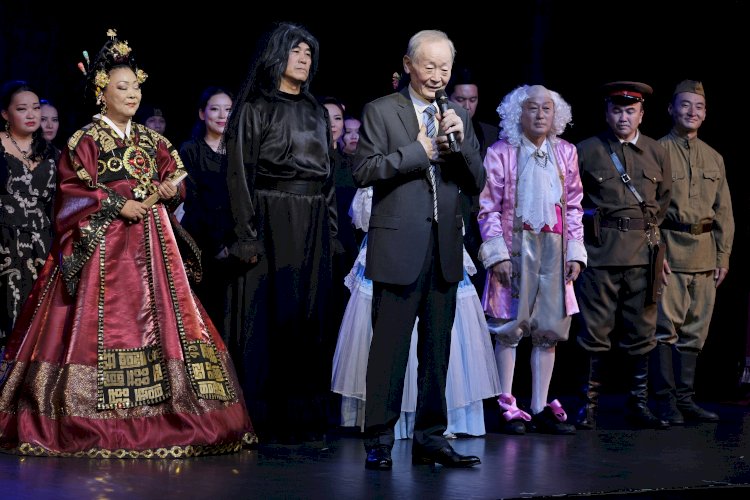 Известный актер театра и кино Олег Ли отметил свой 80-летний юбилей