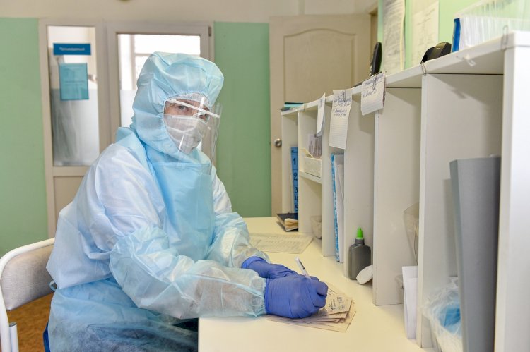 В Казахстане коронавирусом за сутки заболели 1643 человека