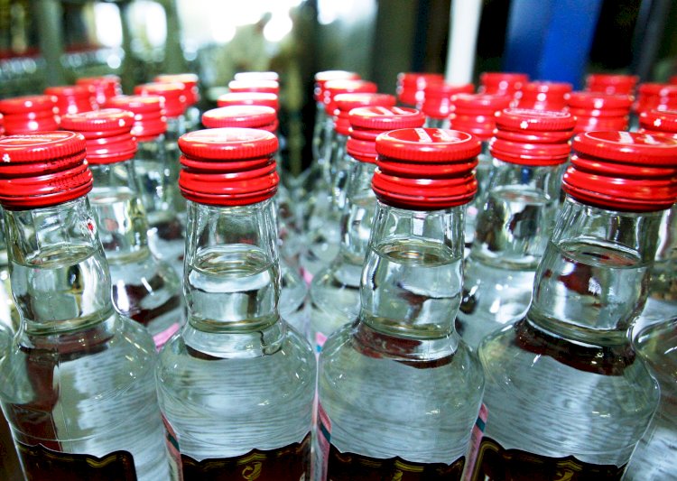 Свыше 13 тысяч литров контрафактного алкоголя выявили в Алматы