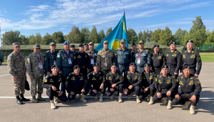 Министр обороны Казахстана посетил Москву