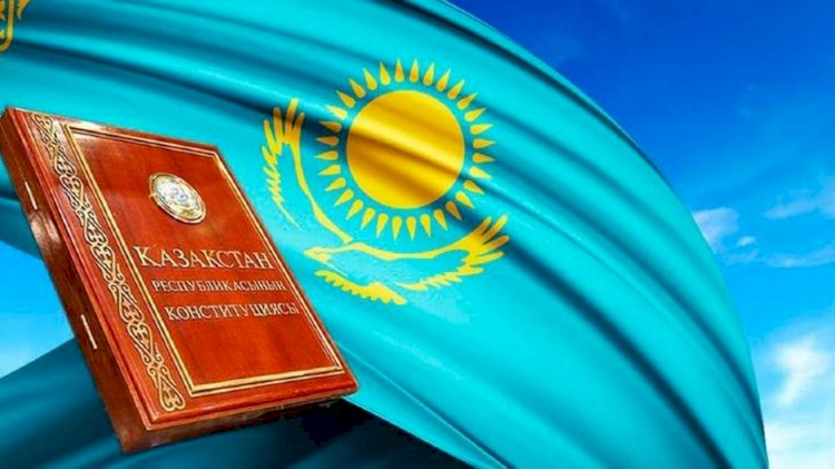 Известные общественные деятели поздравили соотечественников с Днем Конституции Республики Казахстан