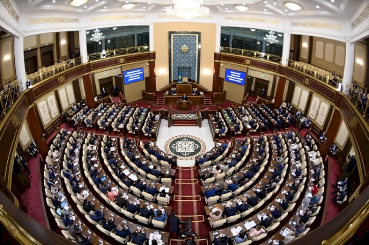 Токаев: В рамках политической модернизации центральное место занимает развитие парламентаризма