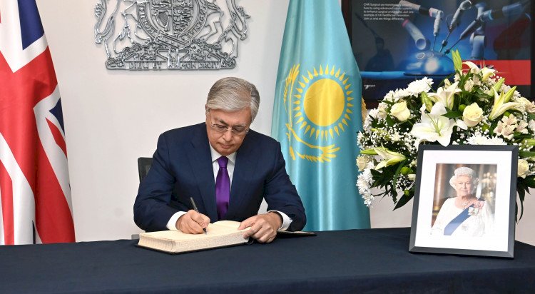 Касым-Жомарт Токаев посетил посольство Великобритании в Казахстане