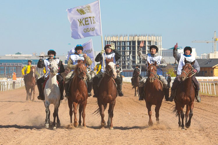 В столице Казахстана стартовал республиканский конный марафон «Ұлы дала жорығы»