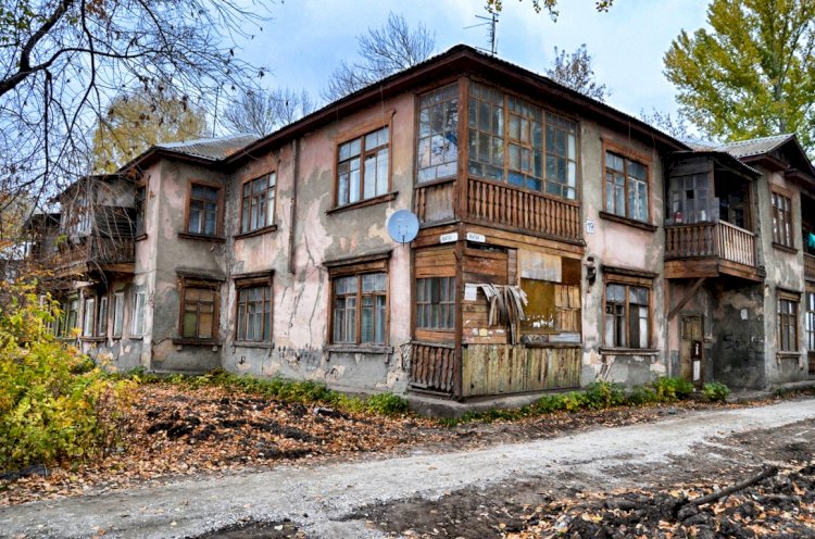 В 2023 году жители столетних двухэтажек Турксибского района получат новое жилье