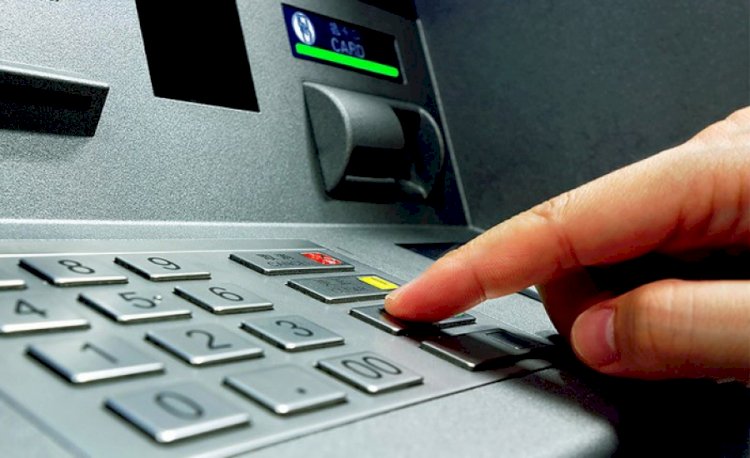 Нацбанк объяснил, почему банкоматы не принимают новые купюры
