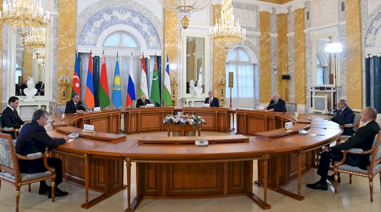 Касым-Жомарт Токаев принял участие в неформальной встрече глав государств СНГ