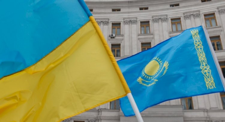 Сотрудников посольства Казахстана в Украине эвакуируют