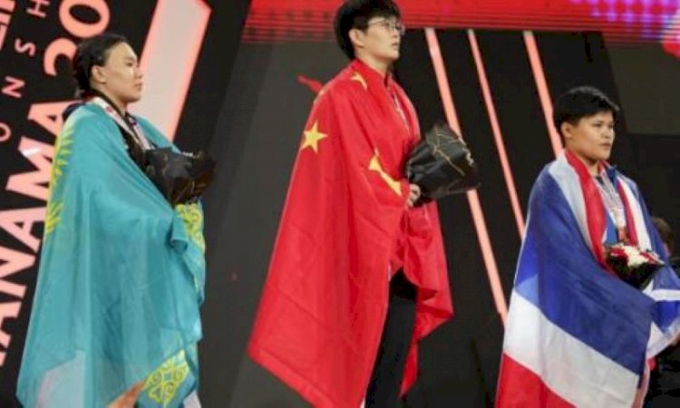 Чемпионат Азии по тяжелой атлетике: казахстанка Арай Нурлыбекова выиграла серебро