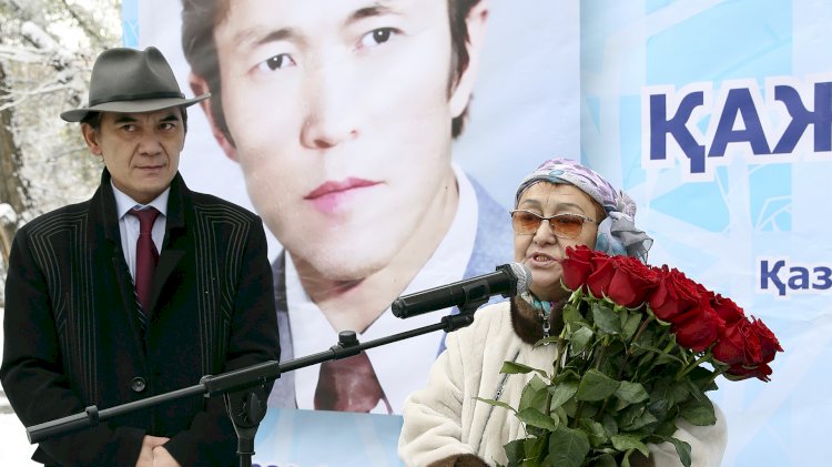 В Алматы открыли мемориальную доску Кажытаю Ильясулы