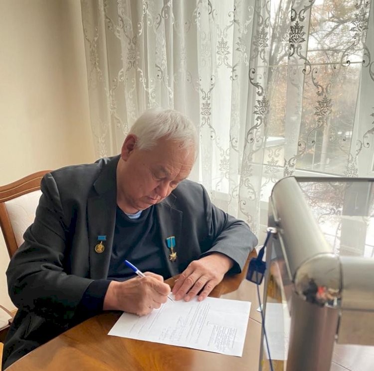 Первый Премьер-министр Сергей Терещенко проголосовал на дому в Алматы