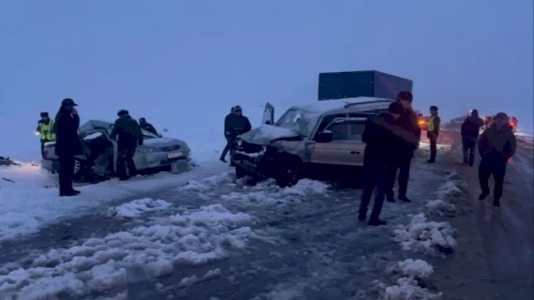 Четыре человека погибли в ДТП в Алматинской области
