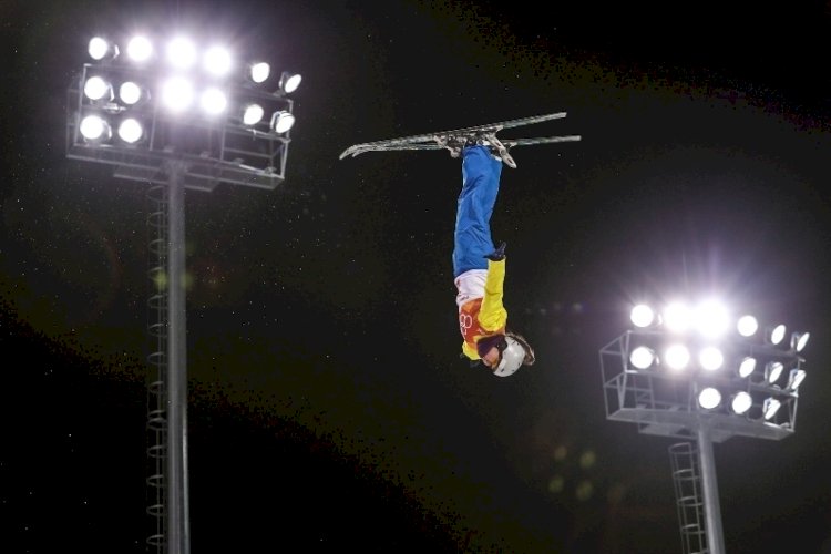 Аяна Жолдас принесла Казахстану бронзу на этапе Кубка мира по фристайл-акробатике