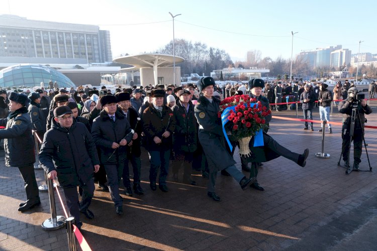 В Алматы почтили память участников декабрьских событий 1986 года