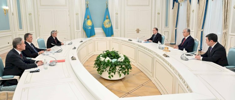 Президент встретился с участниками Центрально-Азиатского медиафорума