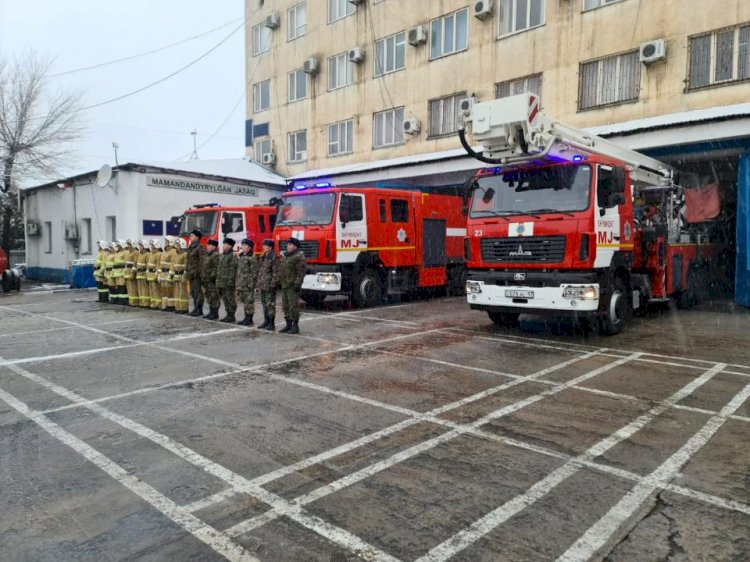 Более трех тысяч казахстанских спасателей заступят на дежурство в новогоднюю ночь