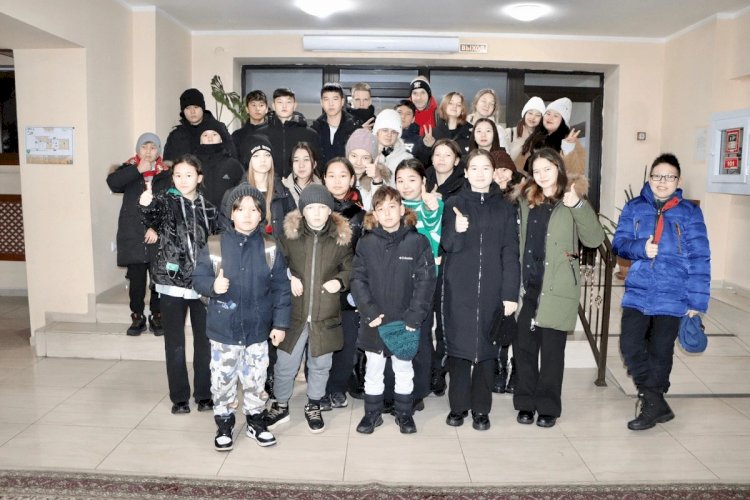 Школьники из Экибастуза приехали на зимние каникулы в Алматы