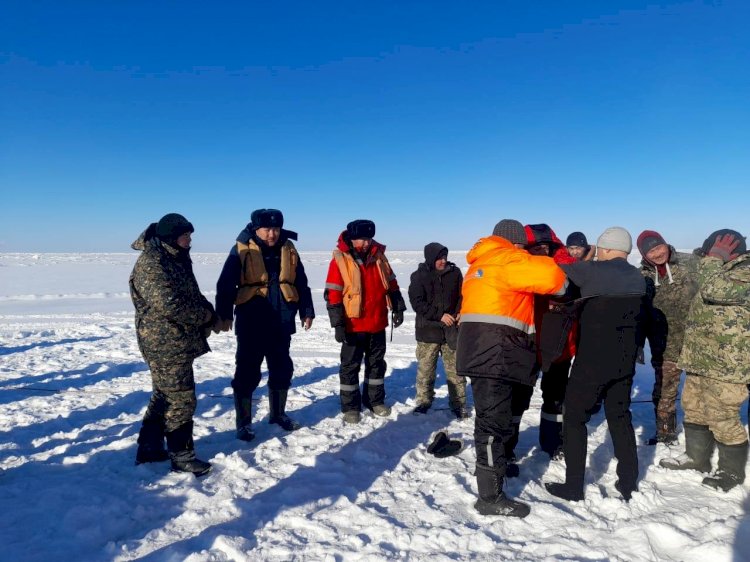 На озере Алаколь водолазы нашли тело утонувшего водителя