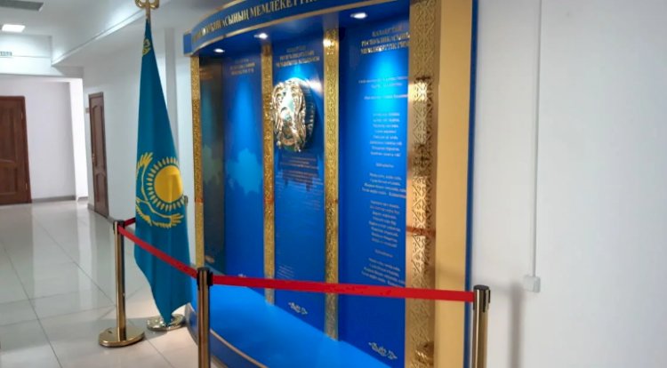 В Казахстане увеличили штраф за надругательство над госсимволами