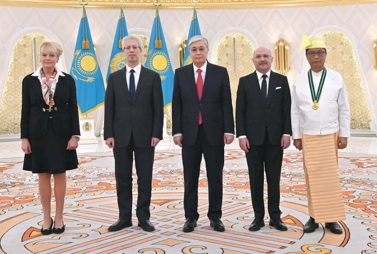 Президент Казахстана принял верительные грамоты послов ряда стран