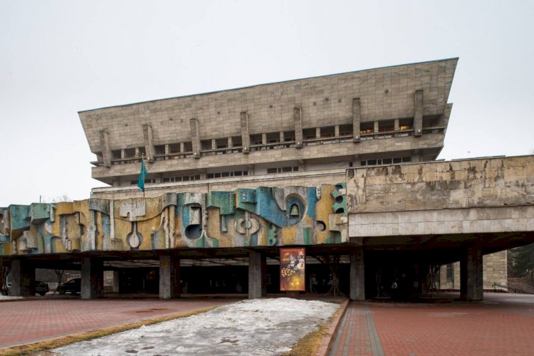 В Алматы проведут капитальный ремонт здания театра для детей и юношества им. Н. Сац