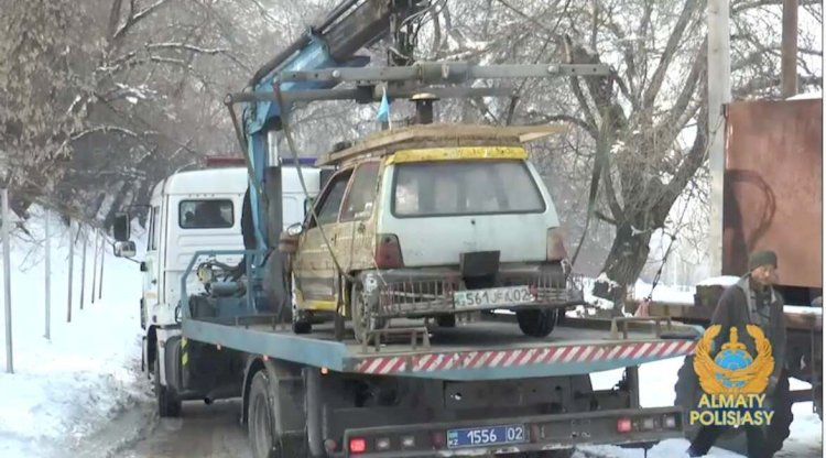 Водителя «авто на дровах» нашла полиция Алматы