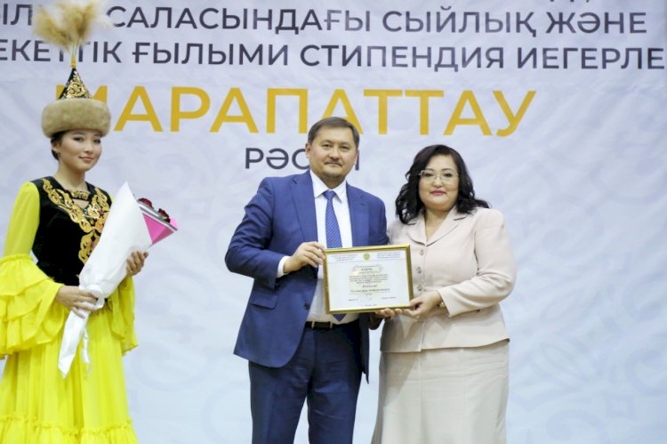 Лучших ученых страны наградили в Алматы