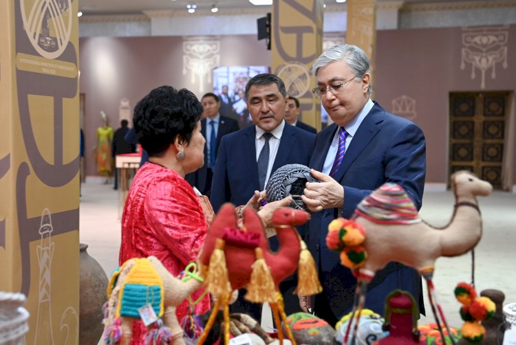 Президент посетил выставку ремесленников в Таразе