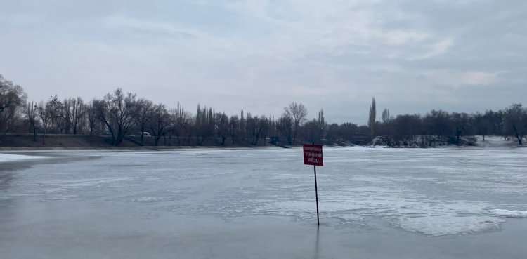 Спасатели предупредили алматинцев о смертельной опасности на городских водоемах