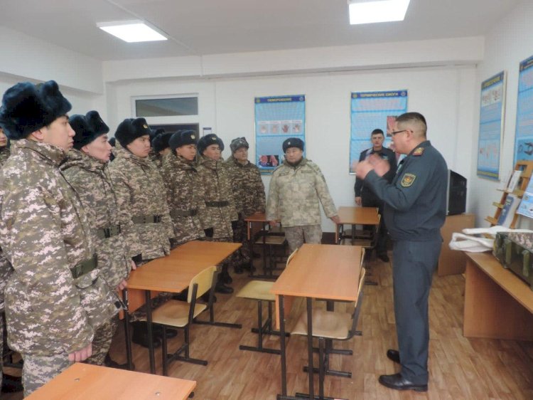 Новым специальностям обучат в военно-технической школе Алматы