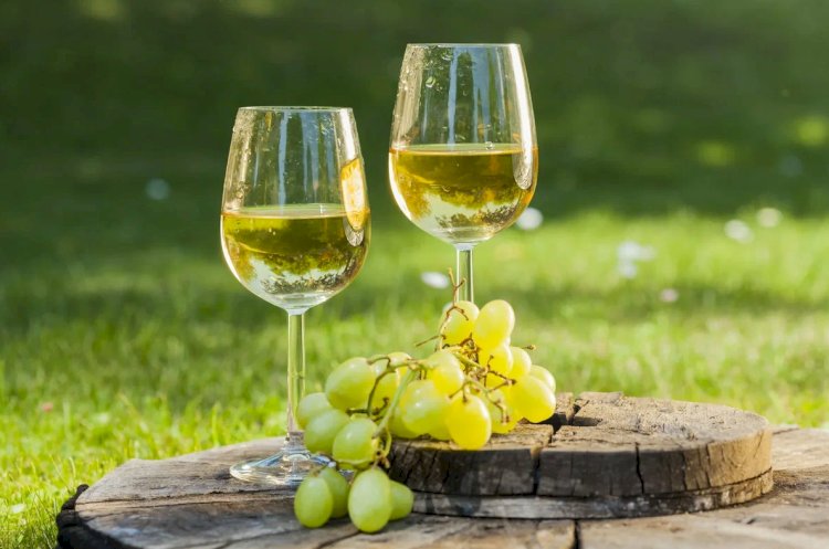 Календарь «Вечёрки»: Всемирный день белого вина «Рислинг»