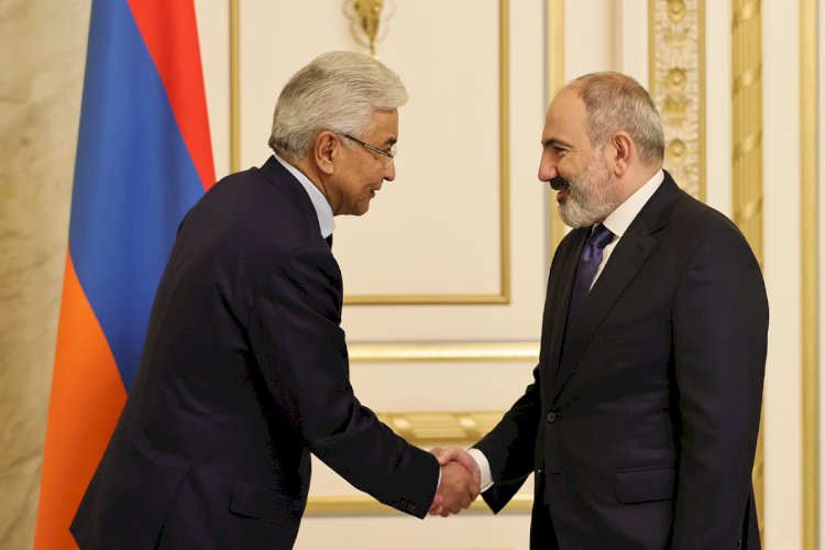 Премьер Армении принял генсекретаря ОДКБ Имангали Тасмагамбетова