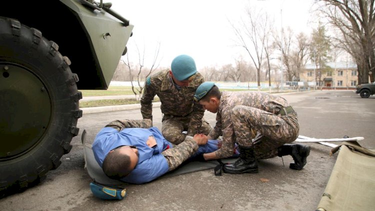 Порядка 50 казахстанских десантников прошли курсы подготовки парамедиков