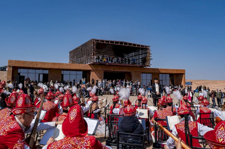 Новый визит-центр для туристов начал работу в Чарынском каньоне